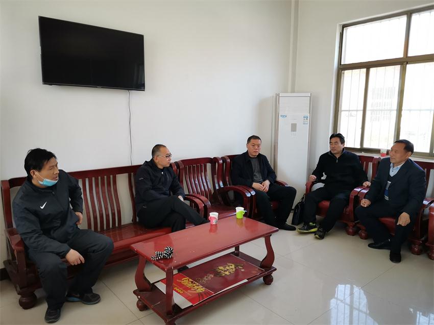 社會組織走進(jìn)省級貧困村 走訪調(diào)研需求助力扶貧攻堅(jiān)(圖1) 2-2005291425352S.jpg